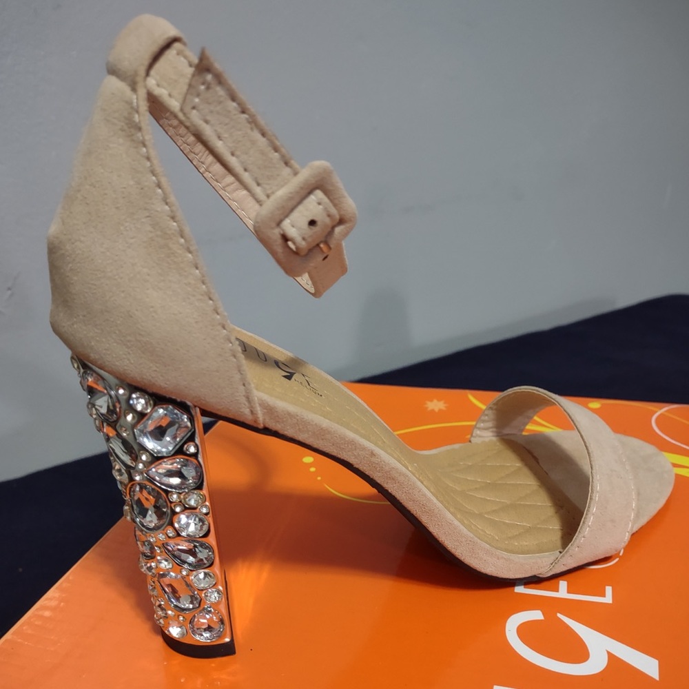 Nude heels